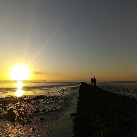 Haus Dornroeschen Casa vacanze Schweiburg